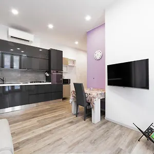 A Due Passi Da Piazza Firenze Apartment