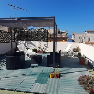 Rosa's With Terrace Apartment